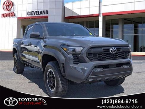 Used 2024 Toyota Tacoma TRD Off-Road AWD/4WD image 1