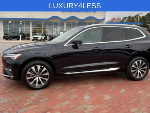 Used 2023 Volvo XC60 B5 Plus image 6