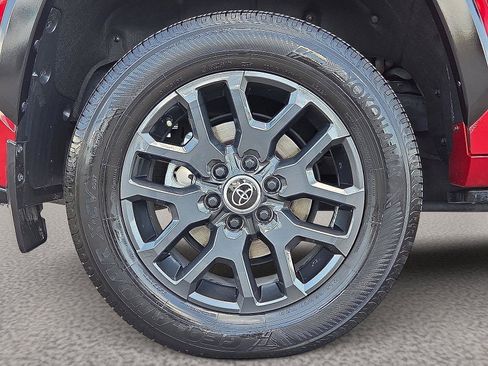 Used 2024 Toyota Sequoia Platinum AWD/4WD image 8