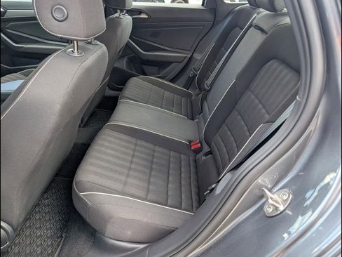 Used 2023 Volkswagen Jetta Sport image 8