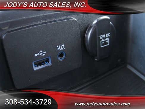 Used 2017 RAM 1500 Tradesman w/ Cold Weather Group AWD/4WD image 18