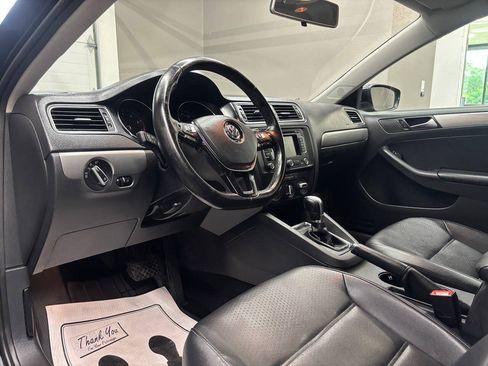 Used 2015 Volkswagen Jetta SE FWD image 13