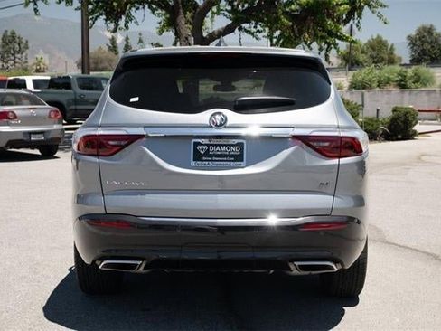 Used 2024 Buick Enclave Essence w/ Sport Touring Edition image 4