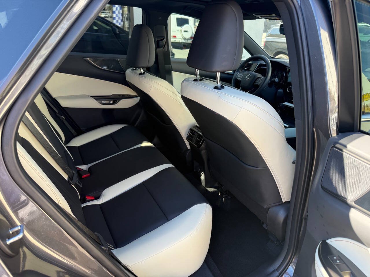 Used 2024 Lexus NX 250 FWD w/ Cold Area Package image 32