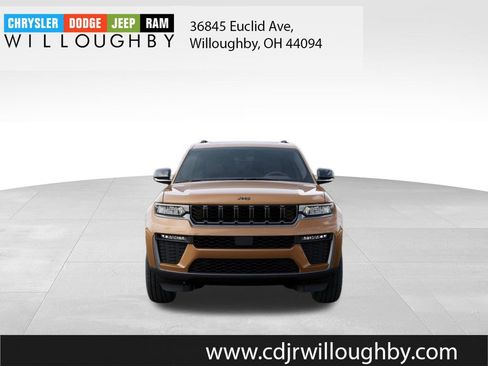 New 2026 Jeep Grand Cherokee L Limited AWD/4WD image 6