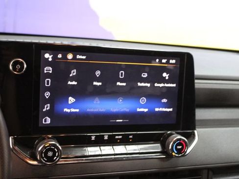 Used 2023 Chevrolet Colorado Trail Boss w/ Technology Package AWD/4WD image 19