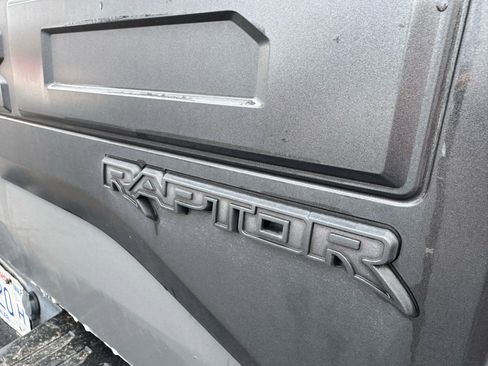 Used 2018 Ford F150 Raptor w/ Equipment Group 802A Luxury image 32