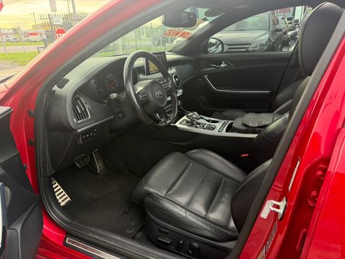 Used 2018 Kia Stinger GT2 AWD/4WD image 8