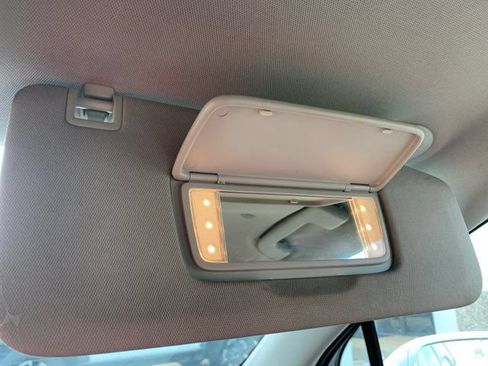 Used 2020 Buick Enclave Essence FWD image 46