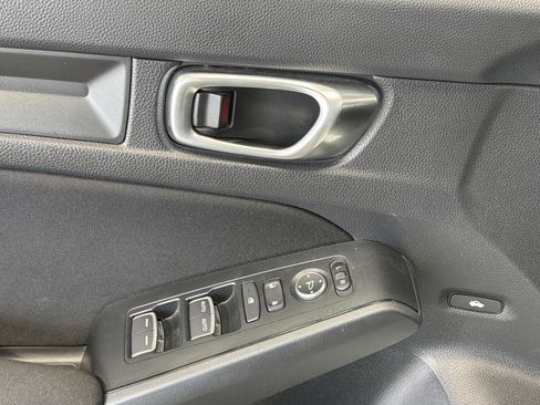 Used 2024 Honda Civic Sport image 19