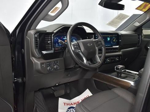 Used 2022 Chevrolet Silverado 1500 LT Trail Boss image 10