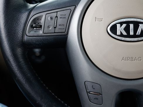 Used 2011 Kia Soul ! image 26