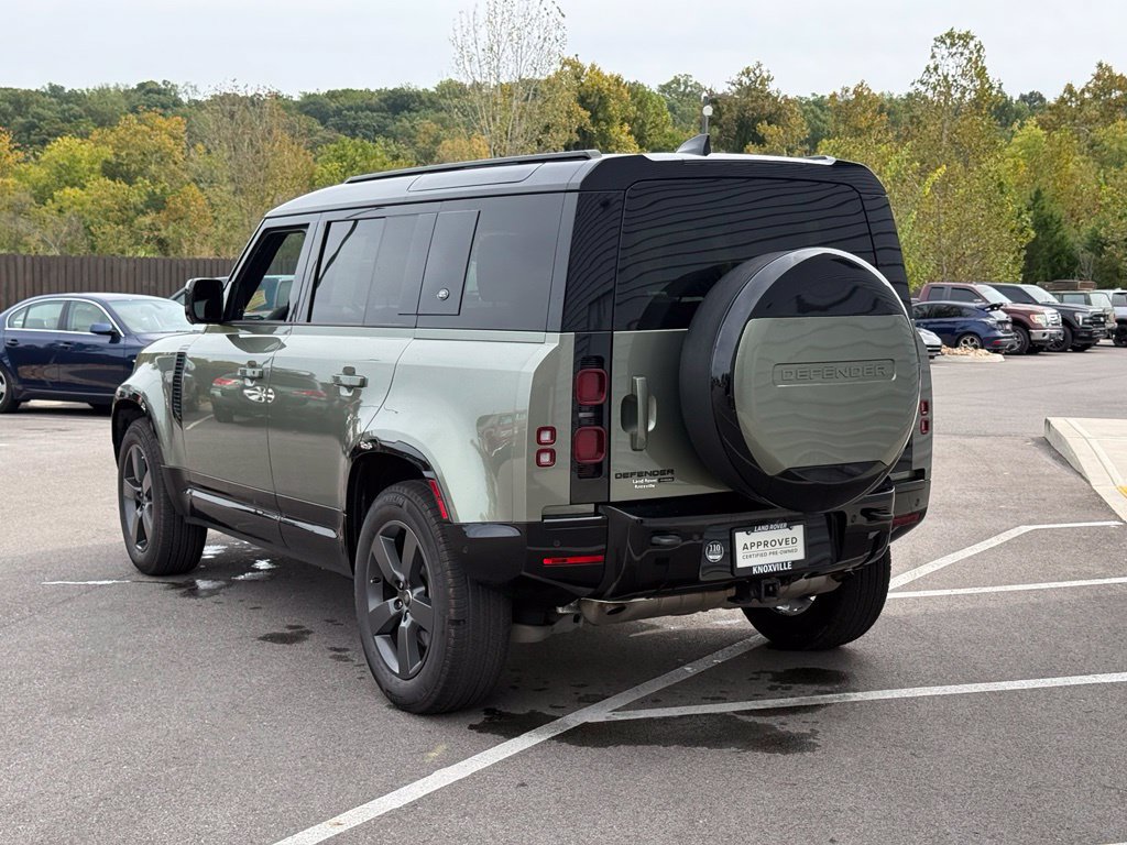 Used 2023 Land Rover Defender 110 X-Dynamic SE AWD/4WD image 7