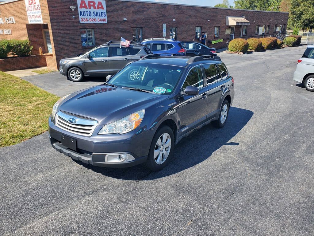 Used 2012 Subaru Outback 2.5i Premium AWD/4WD image 1