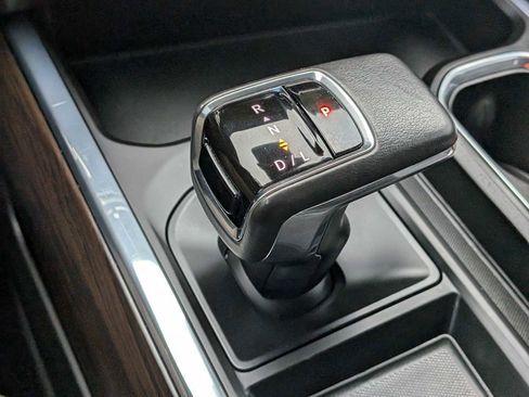 Used 2022 GMC Sierra 1500 SLT w/ SLT Premium Plus Package image 34