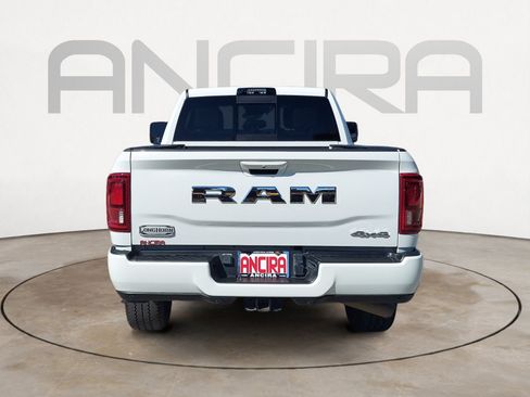 Used 2025 RAM 2500 Limited AWD/4WD image 9