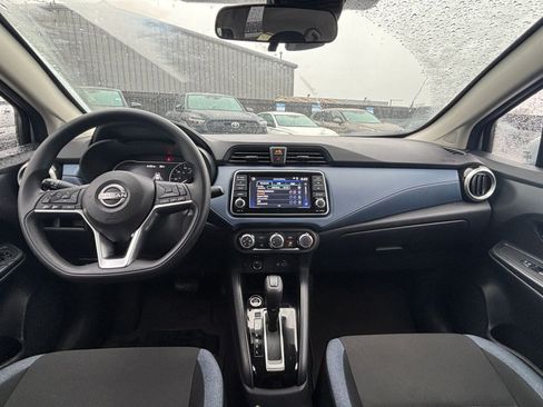 Used 2025 Nissan Versa SV FWD image 30