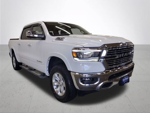 Used 2022 RAM 1500 Laramie AWD/4WD image 4