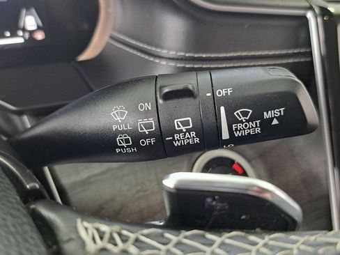 Used 2022 Jeep Grand Cherokee L Limited AWD/4WD image 11