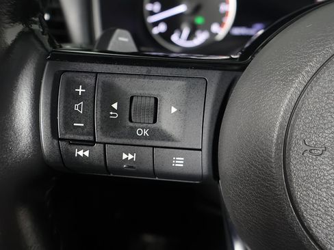 Used 2023 Nissan Rogue SL w/ SL Premium Package AWD/4WD image 43