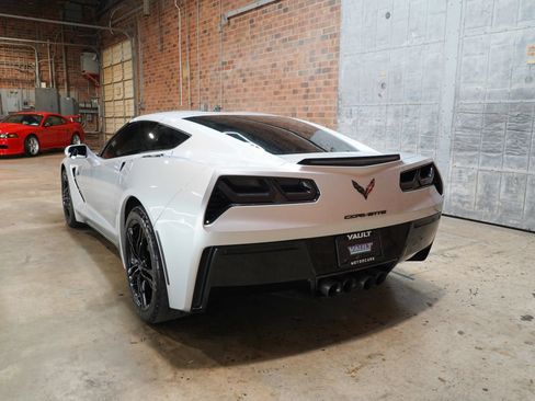 Used 2017 Chevrolet Corvette Stingray Coupe w/ Carbon Flash Badge Package RWD image 12