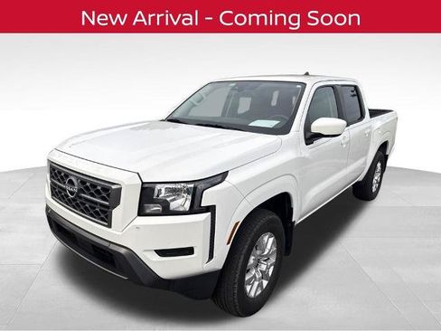 Certified 2023 Nissan Frontier SV w/ Tow Package AWD/4WD image 2