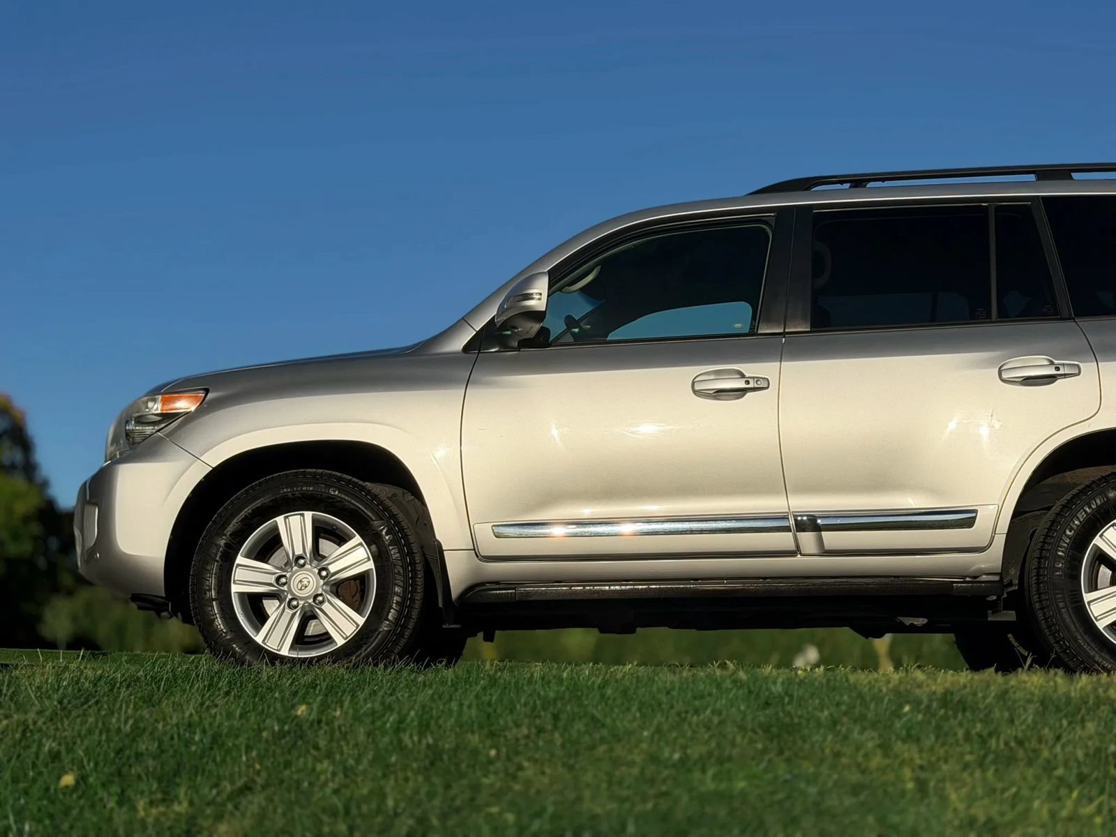 Used 2013 Toyota Land Cruiser AWD/4WD image 47