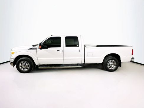 Used 2014 Ford F250 Lariat w/ Chrome Package RWD image 3