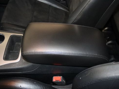 Used 2019 Jeep Grand Cherokee Altitude image 37