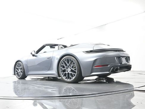Used 2026 Porsche 911 Carrera T RWD image 58