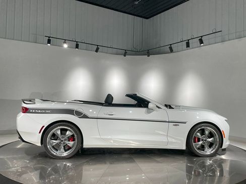 Used 2018 Chevrolet Camaro SS image 4