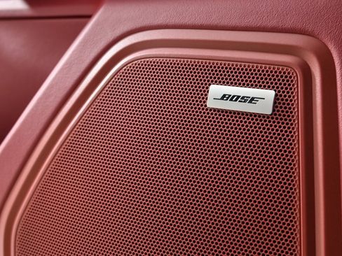 New 2026 Porsche Macan image 7