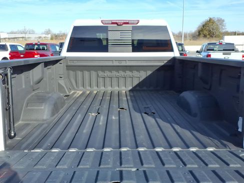 Used 2021 GMC Sierra 3500 Denali w/ Denali Ultimate Package image 10