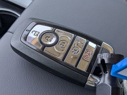 New 2026 Lincoln Nautilus Premier w/ Equipment Group 102A image 33