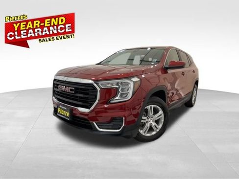 Used 2024 GMC Terrain SLE image 1