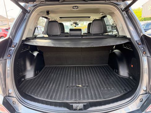 Used 2018 Toyota RAV4 Limited w/ Advanced Technology Package AWD/4WD image 19