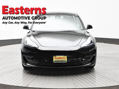 Used 2023 Tesla Model 3 Standard Range image 2