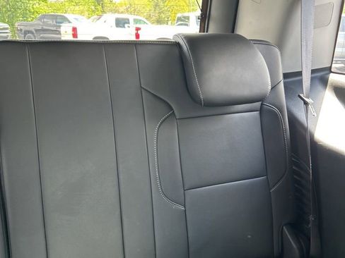 Used 2019 GMC Yukon SLT w/ Open Road Package AWD/4WD image 64