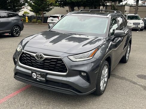Used 2020 Toyota Highlander Limited AWD/4WD image 5