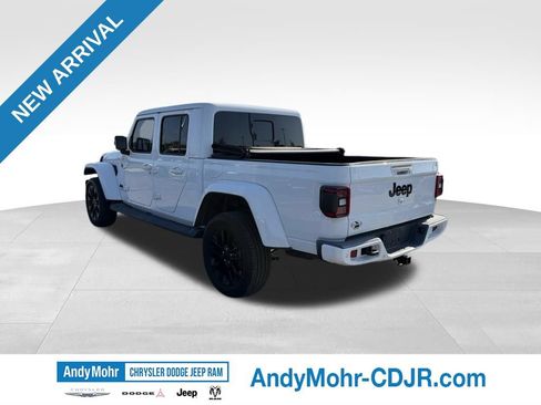 Used 2021 Jeep Gladiator Overland AWD/4WD image 5