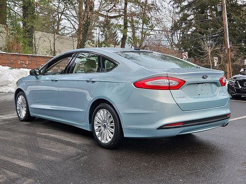 Used 2013 Ford Fusion SE image 4