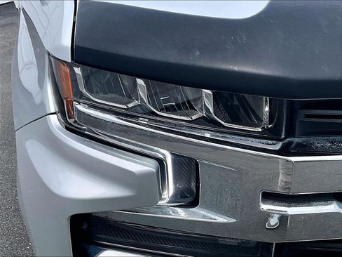 Used 2021 Chevrolet Silverado 1500 LT AWD/4WD image 31