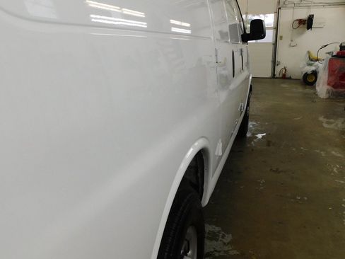 Used 2025 Chevrolet Express 2500 w/ Driver Convenience Package image 13