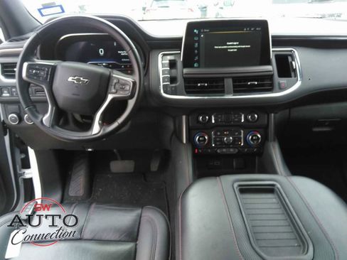 Used 2024 Chevrolet Suburban RST image 14