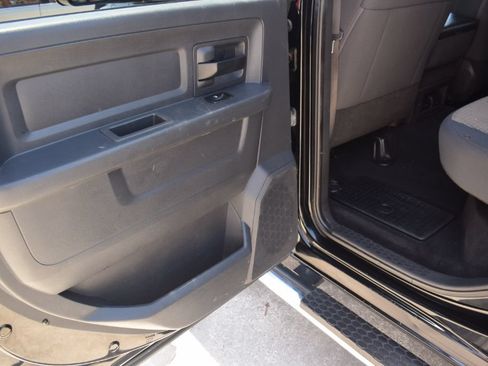 Used 2012 RAM 2500 ST w/ Chrome Appearance Group AWD/4WD image 11