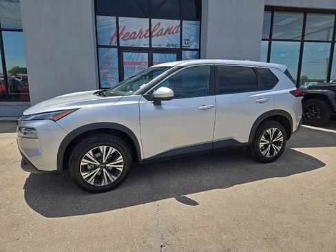 Used 2023 Nissan Rogue SV AWD/4WD image 5