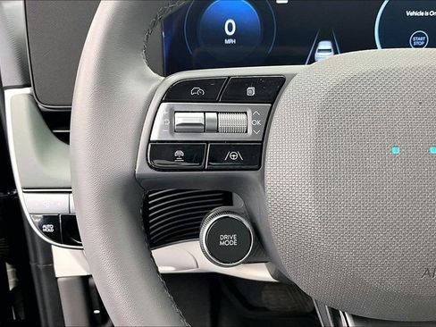 Used 2025 Hyundai Ioniq 5 Limited image 18