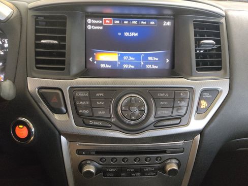 Used 2017 Nissan Pathfinder SL w/ SL Tech Package FWD image 25