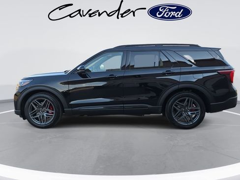 New 2026 Ford Explorer ST w/ Sun And Sound Package image 8