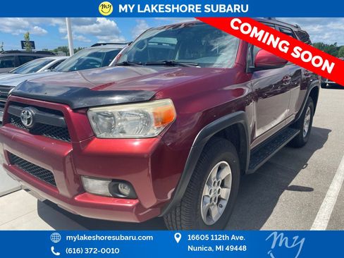Used 2011 Toyota 4Runner SR5 AWD/4WD image 3